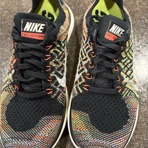 Nike Free 4.0 Flyknit Barefoot Running Shoes